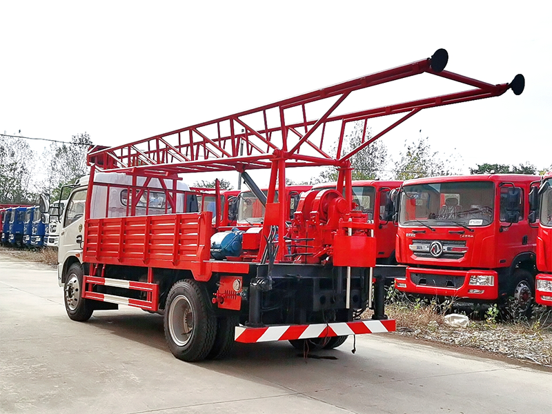 東風(fēng)凱普特國6汽車鉆機