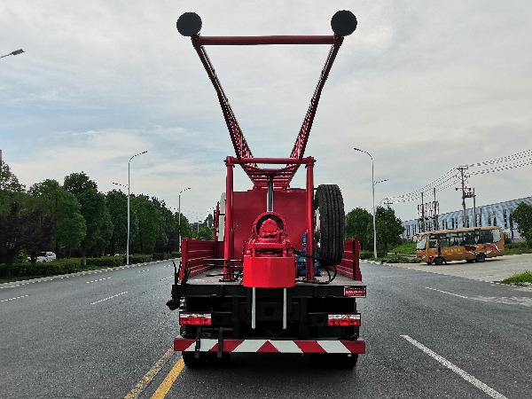 東風(fēng)天錦國(guó)六3型汽車(chē)鉆機(jī)